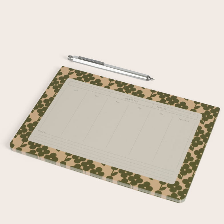 Pénélope weekly deskpads